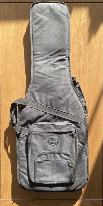 Китара - Fender Deluxe Roadhouse Stratocaster PF Mystic Blue