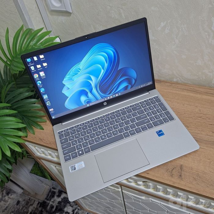 HP Laptop 15 fd 031 noutbuk
