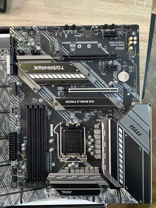Vand placa de baza noua - MSI MAG B460 Tomahawk