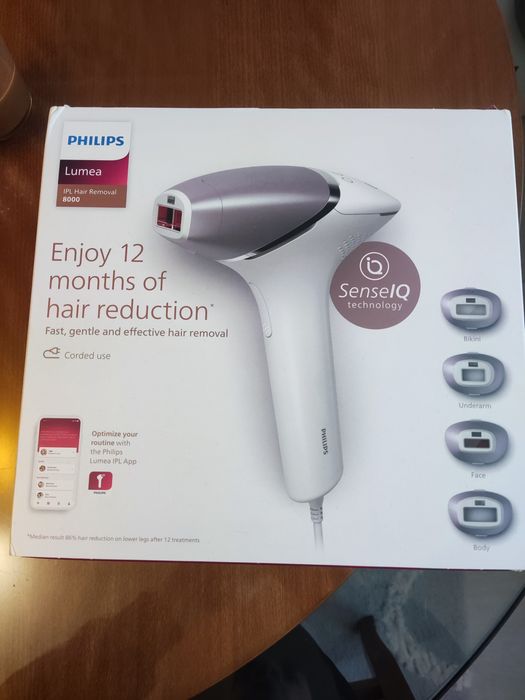 Фотоепилатор IPL Philips Lumea Seria 8000 BRI947/00