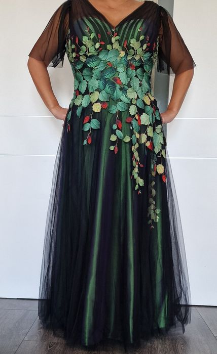Vand rochie ocazie marimea M