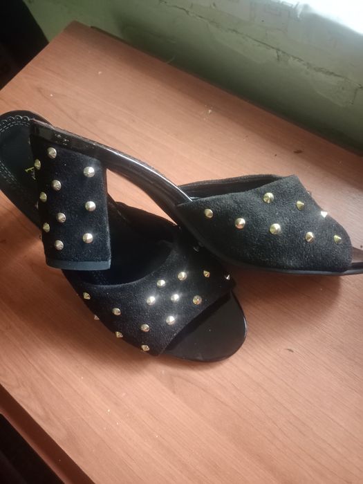 Продам Туфли женские