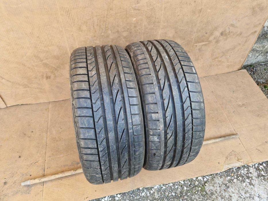 2 Bridgestone R17 215/40 Летни гуми  DOT0118