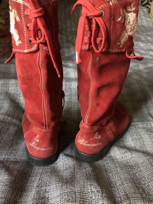 Разные, элегантные демосезонные сапожки  на девочку 4-6 л. и 3-5 лет.