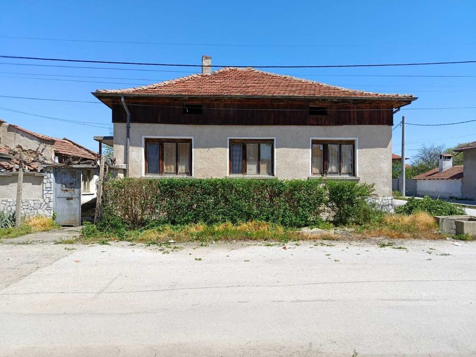 Продавам къща с. Динката