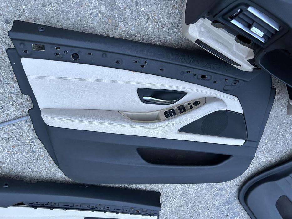 Panou fete usi bmw f10 f11 oyster fete usi oyster harman kardon