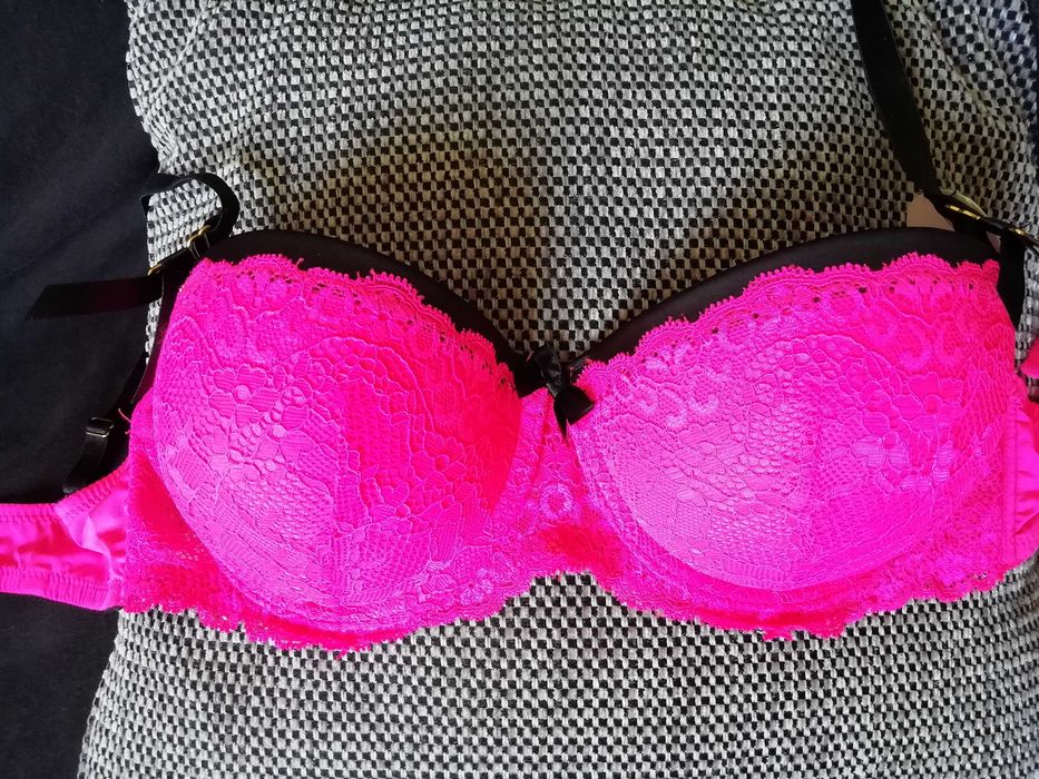 Два сутиена с/без презрамки + сутиен "Балкон"