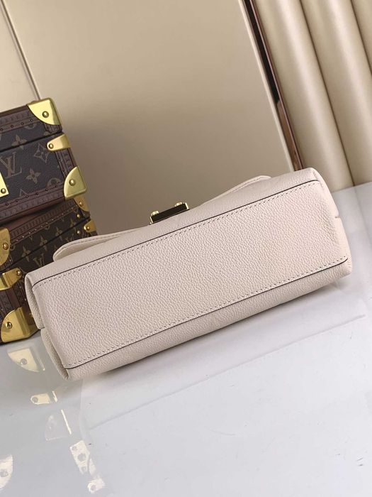 Geanta Louis Vuitton Madeleine BB, 24cm crem, tip Premium