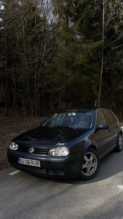Vand Golf 4 1.6 16 valve pentru programul rabla