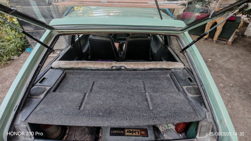 Лада Ваз 2108 (спутник)