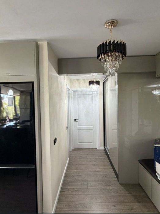 Vand apartament 2 camere situat pe str. George Fotino, langa Facultatea de Drept
