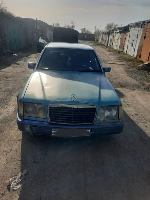 Продам Mercedes Benz 124