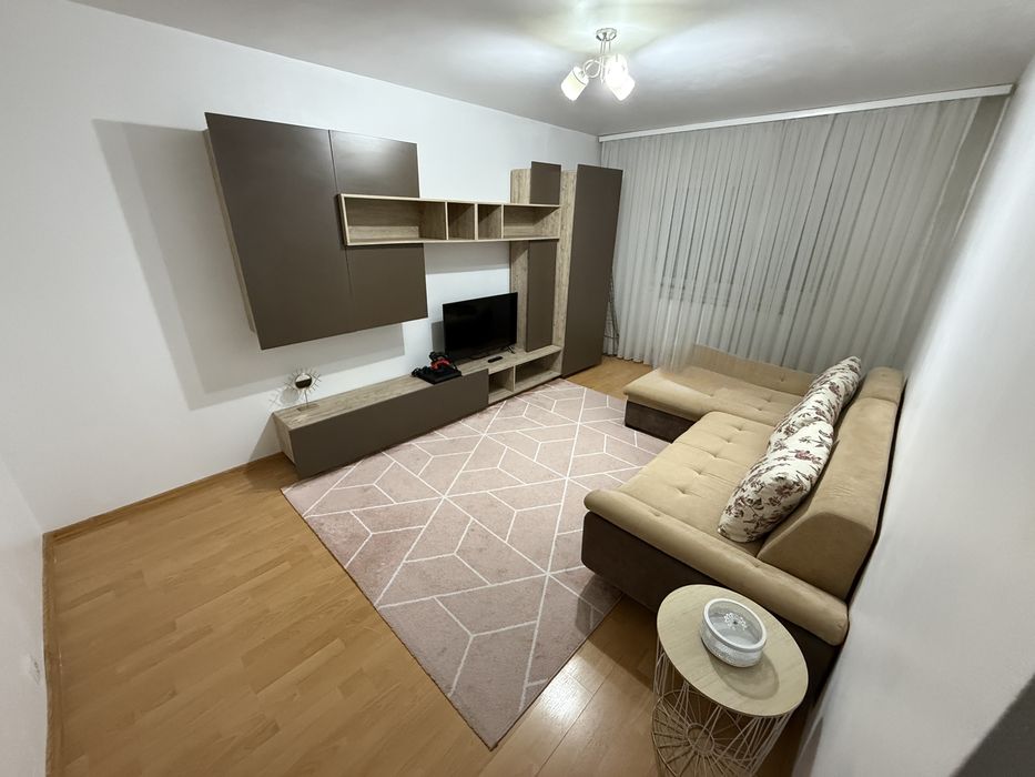 Închiriez apartament tip PB cu 2 camere