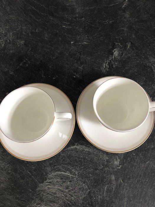 2 чаши за чай или дълго кафе Fine Bone Chine Royal Doulton