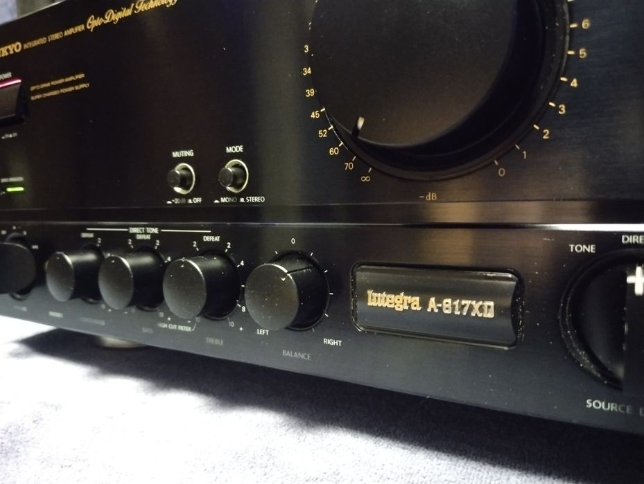 ONKYO Integra A-817XD