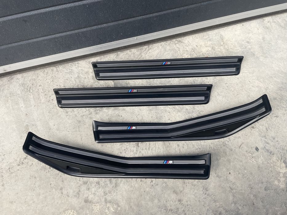 Оригинални вътрешни М прагове за бмв 3та серия Е46