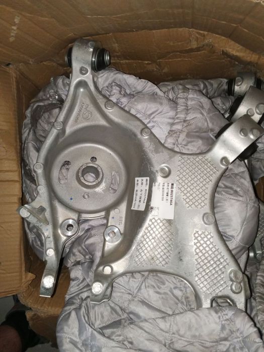 Правый задний нижний рычаг Dongfeng EP 008