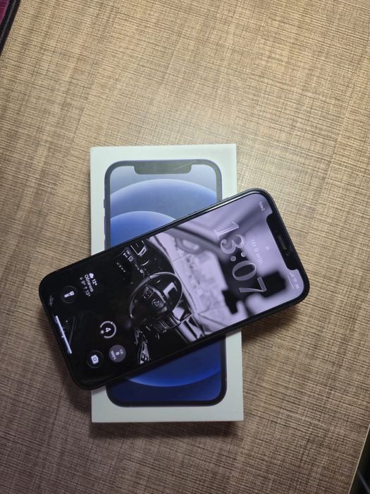 Iphone 12, 64gb.