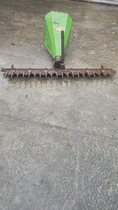 Vând motocultor Grillo 10cp benzină, cu freză  și lamă de cosire