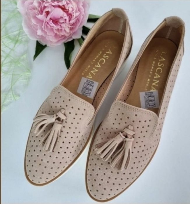 Продам новую обувь