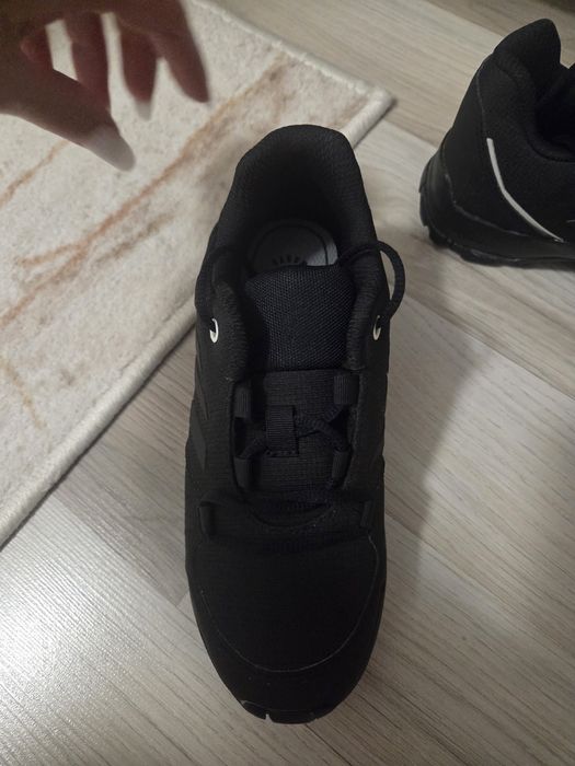 Adidas Terrex copii marimea 32, noi
