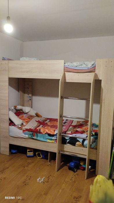 Продам кровать двухъярусная