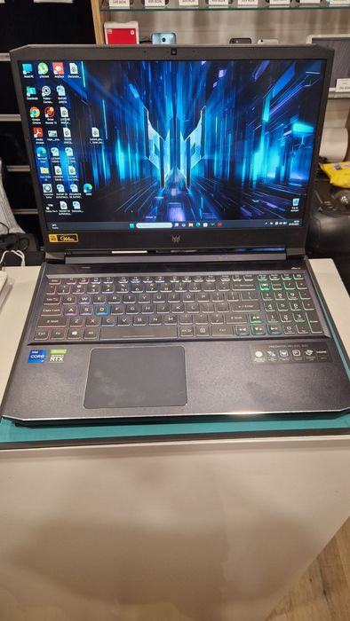 Acer Predator Helios 300