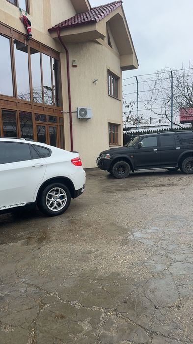 vand mitsubishi pajero 2.5 diesel