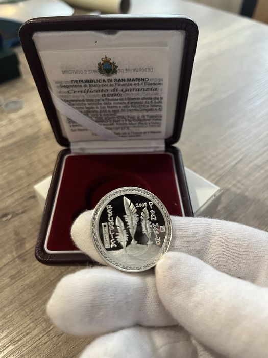 Сребърни унции различни видове със и без сертификат