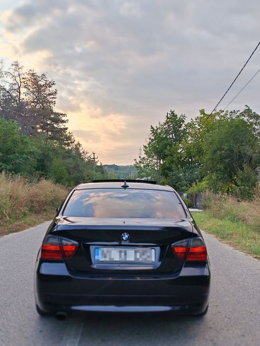 Vând bmw e 90 320D