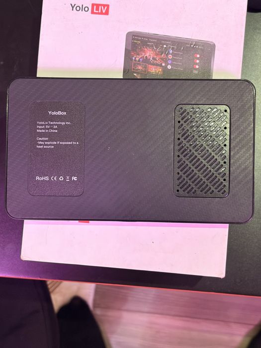 Yolobox YoloLov Streaming Studio
