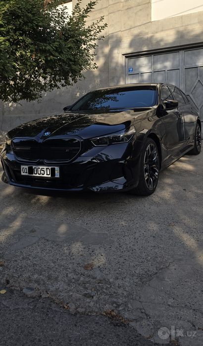 BMW I5   35L Найт пакет
