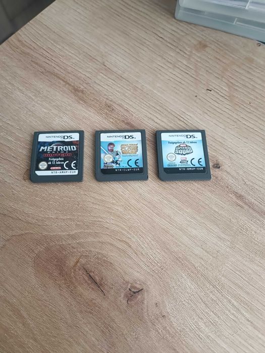 Продавам за игри Nintendo 3DS