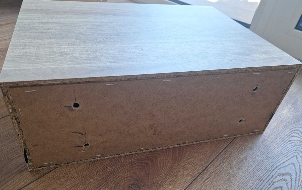 Две Нощни Шкафчета: окачени/висящи