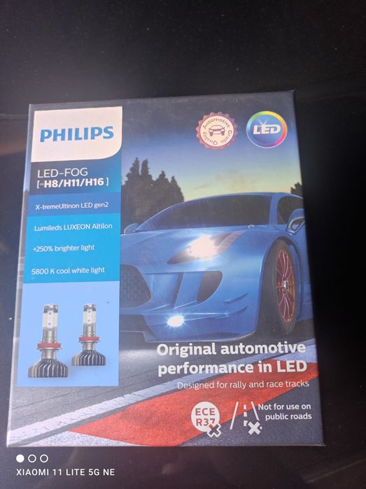 Vând becuri led Philips
