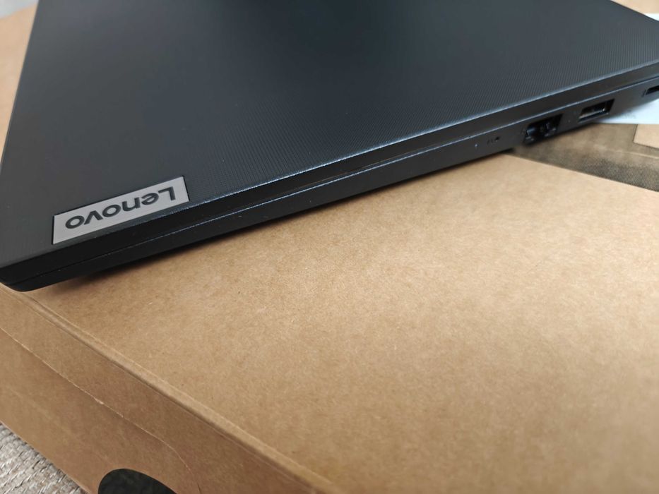 Laptop Lenovo V15 G3 Intel®Core™ i3-1215U , 16GB RAM , SSD 256 GB