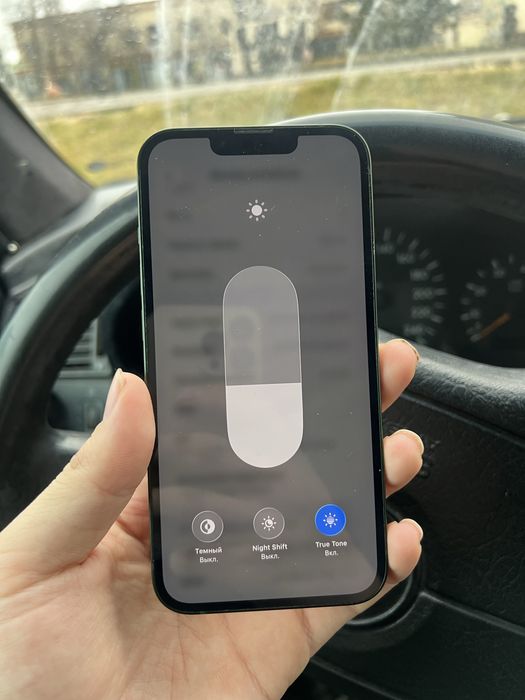 iPhone 13 в идеальном состоянии