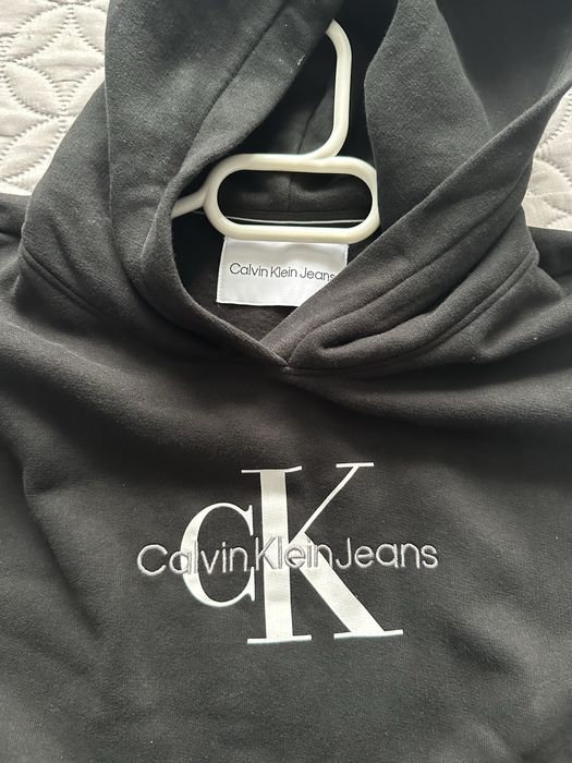 Calvin Klein -горнище -размер S чисто. Ново