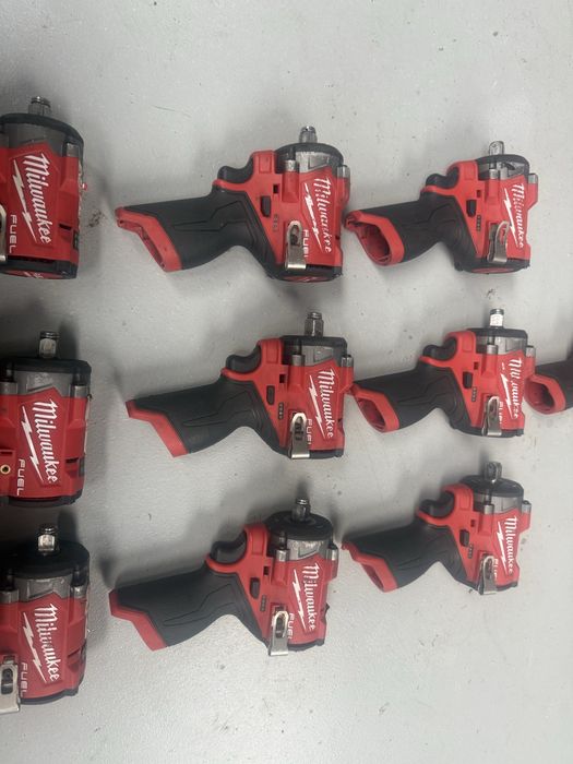 Masina de insurubat cu impact milwaukee FCIWF12G3