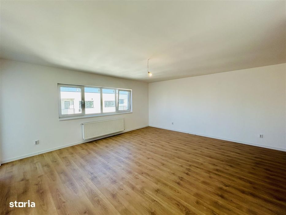 Ap decomandat, cu 3 camere, balcon, intabulat - Doamna stanca