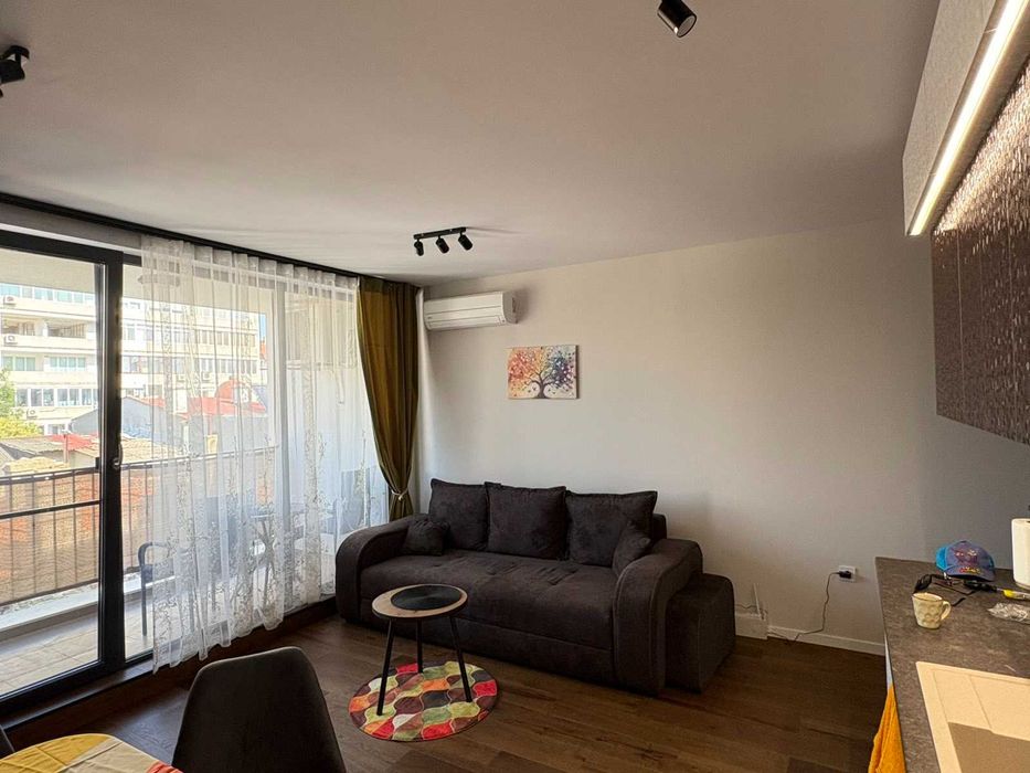 Дава се под наем Едностаен апартамент в Варна, Център - 45 кв.м за 408 € - Снимка #5