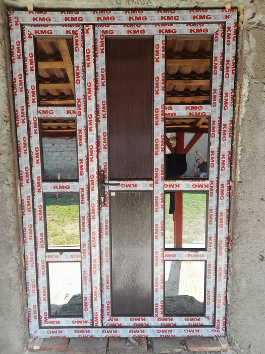 Tamplarie PVC cu geam termopan