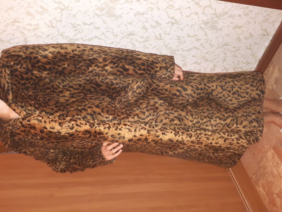 Пальто осеннее 10000