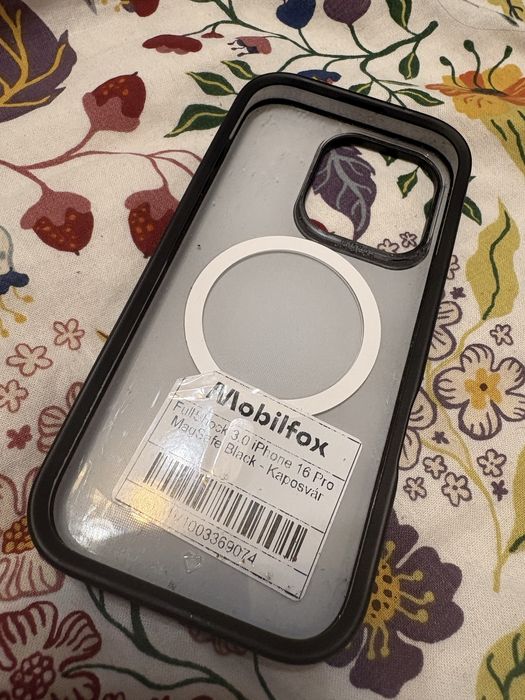 Husă iPhone 16 Pro cu MagSafe – Neagră, Slim & Elegantă