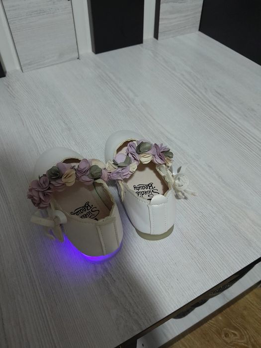 Қизчалар учун туфлилар