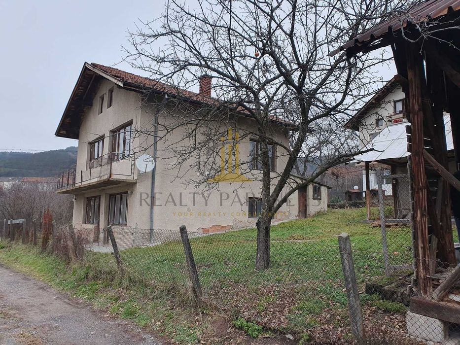 Продава се Къща в с. Люлин, Област Перник - 70 кв.м за 1572 €/кв.м - Снимка #4