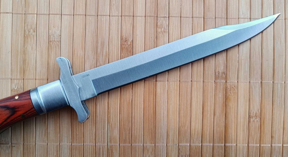 Тактически нож за оцеляване Survival Bowie