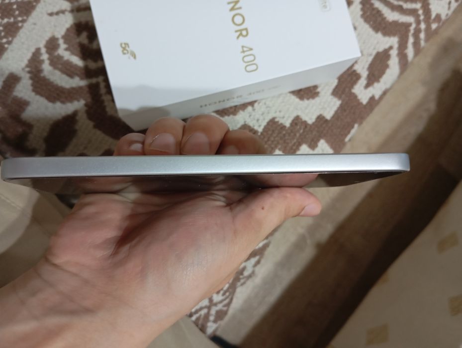 Сатылымда honor 400 lite