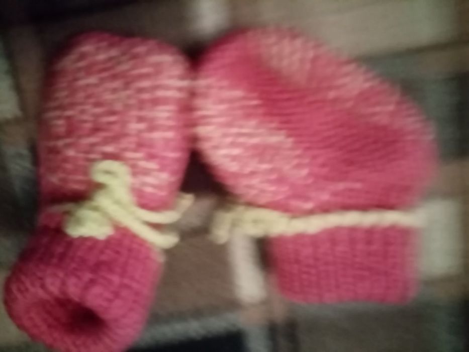 Продам вязаные пинетки