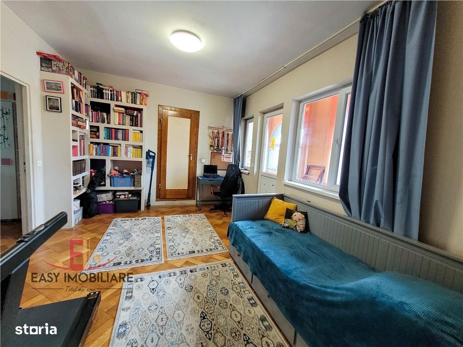 Apartament 4 camere , Piata Matei Corvin , 95mp , Semi-Central
